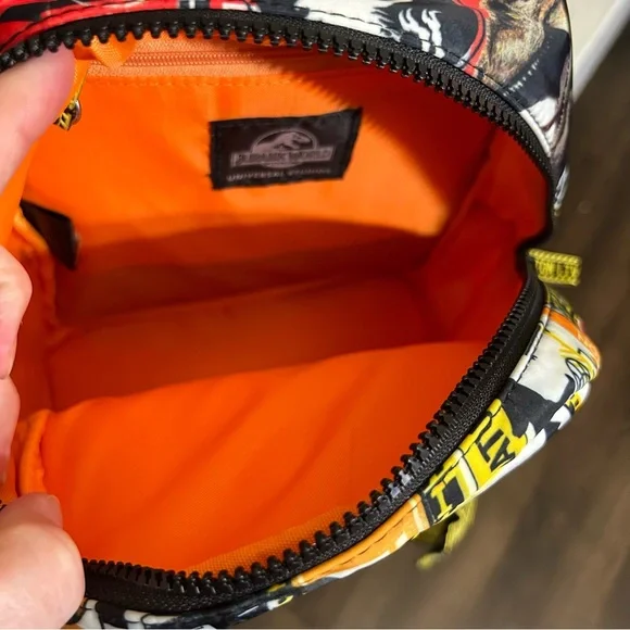 Jurassic World Dominion Universal Studios Parks JW3 Malta Mini Backpack NWOT - Picture 8 of 11